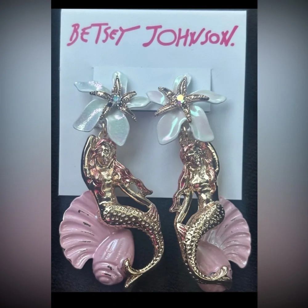BETSEY JOHNSON Gold-Tone Flower Starfish Mermaid Seashell Drop Earrings NEW NWT